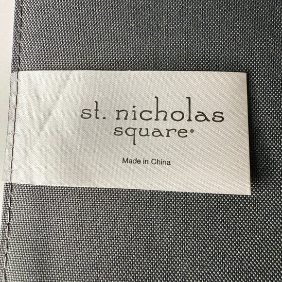 St. Nicholas Square Placemat “Joy to the World” Gray with Bird and Snowflake - Picture 3 of 7